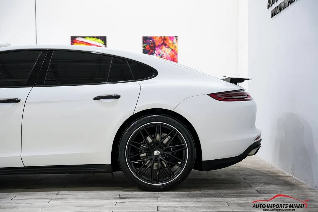 2018 Porsche 971 Panamera - Image 12 of 21