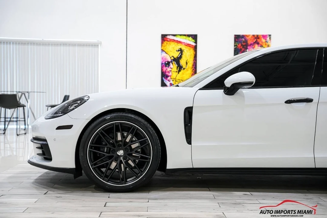 2018 Porsche 971 Panamera - Image 11 of 21
