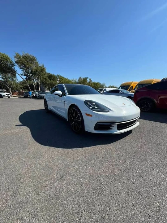 2018 Porsche 971 Panamera - Image 7 of 10