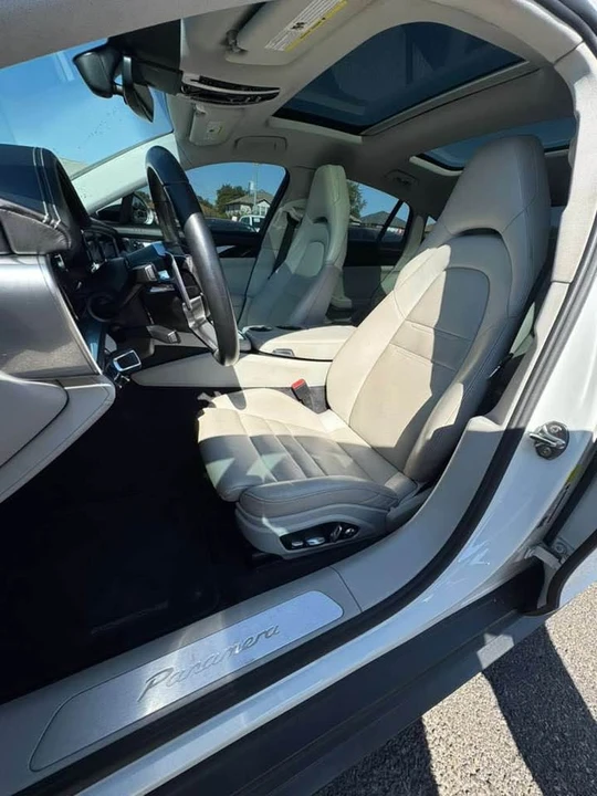 2018 Porsche 971 Panamera - Image 8 of 10
