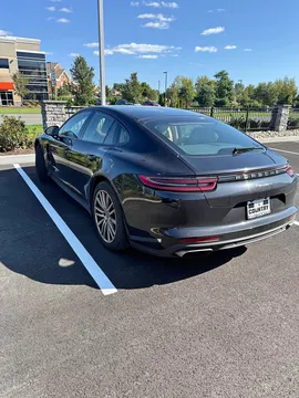 2018 Porsche Panamera