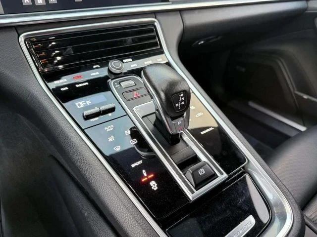 2018 Porsche 971 Panamera - Image 17 of 21