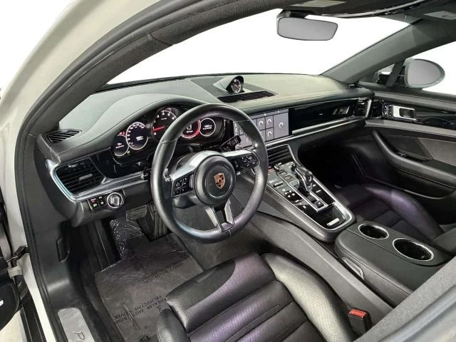 2018 Porsche 971 Panamera - Image 9 of 21