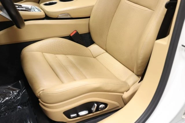 2018 Porsche 971 Panamera - Image 19 of 21