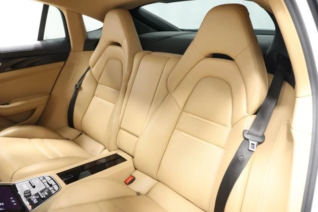 2018 Porsche 971 Panamera - Image 3 of 21