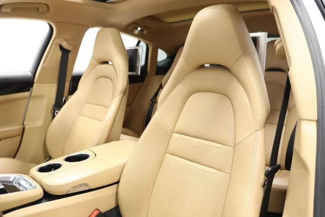 2018 Porsche 971 Panamera - Image 17 of 21