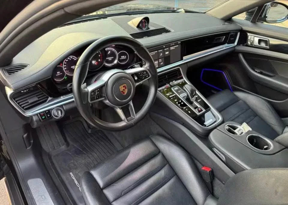 2018 Porsche 971 Panamera - Image 7 of 10