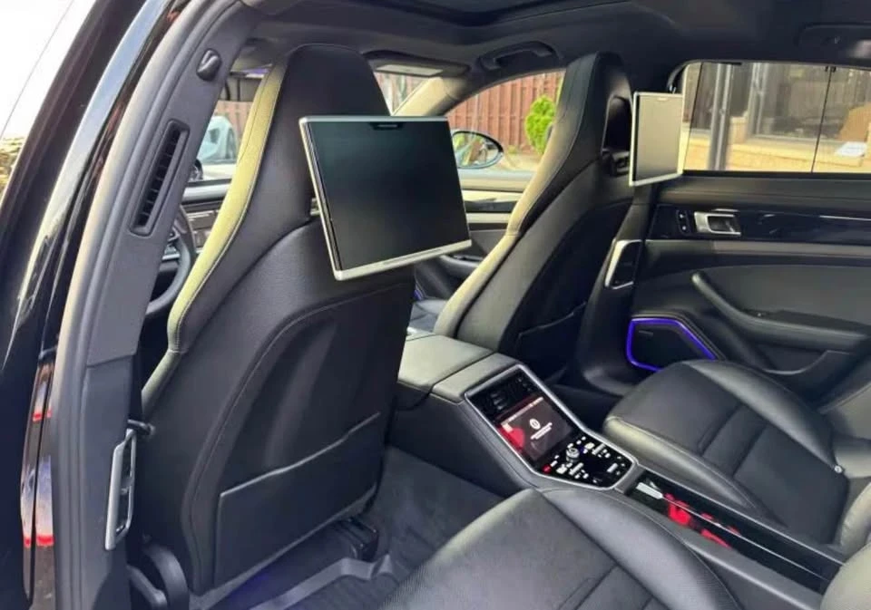 2018 Porsche 971 Panamera - Image 9 of 10