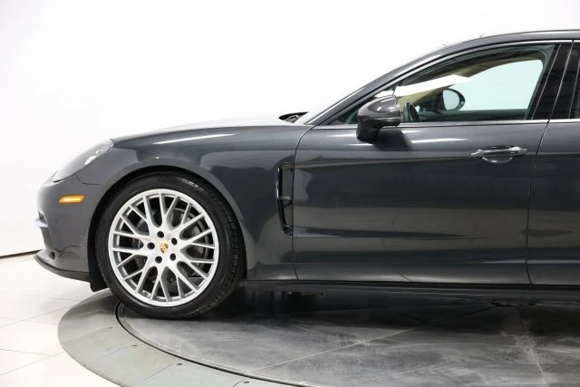 2018 Porsche 971 Panamera - Image 8 of 12
