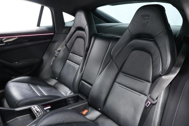 2018 Porsche 971 Panamera - Image 3 of 31