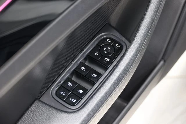 2018 Porsche 971 Panamera - Image 13 of 31