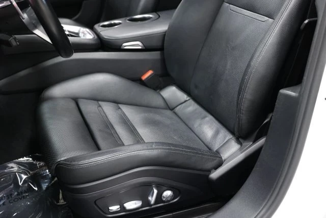 2018 Porsche 971 Panamera - Image 22 of 31