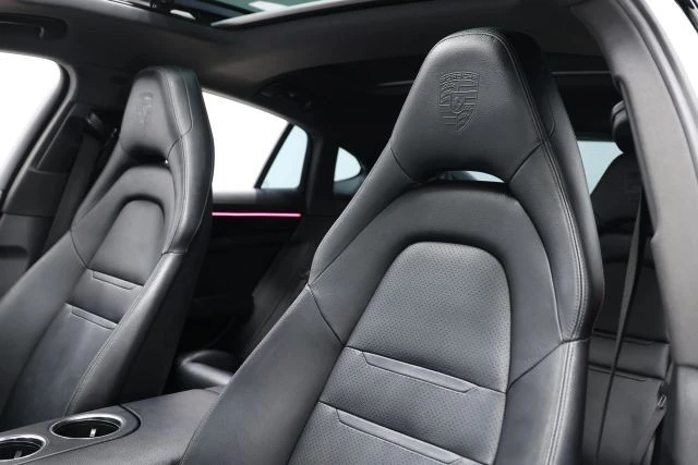 2018 Porsche 971 Panamera - Image 19 of 31
