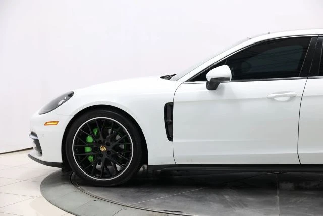 2018 Porsche 971 Panamera - Image 8 of 31