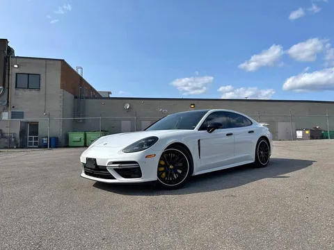2018 Porsche Panamera Turbo