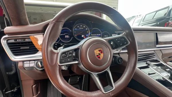 2018 Porsche 971 Panamera Turbo - Image 9 of 17