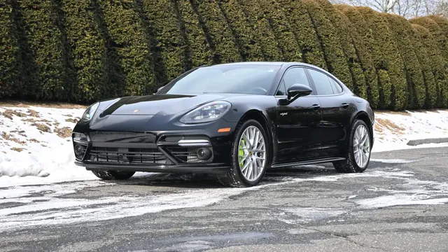 2018 Porsche Panamera Turbo S E-Hybrid