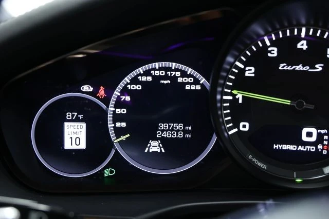 2018 Porsche 971 Panamera Turbo - Image 30 of 31