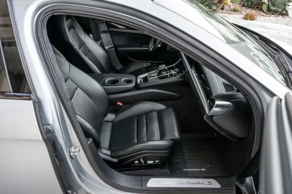 2018 Porsche 971 Panamera Turbo - Image 5 of 5