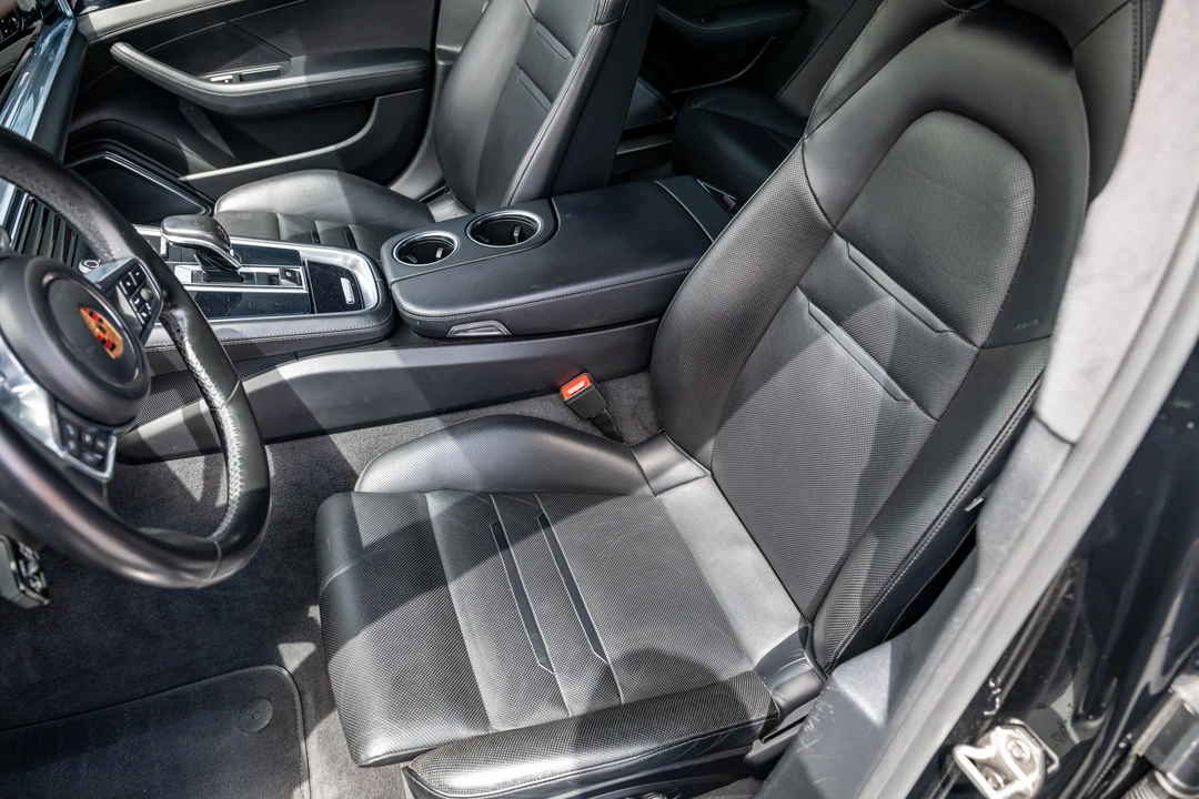 2018 Porsche 971 Panamera Turbo - Image 25 of 31