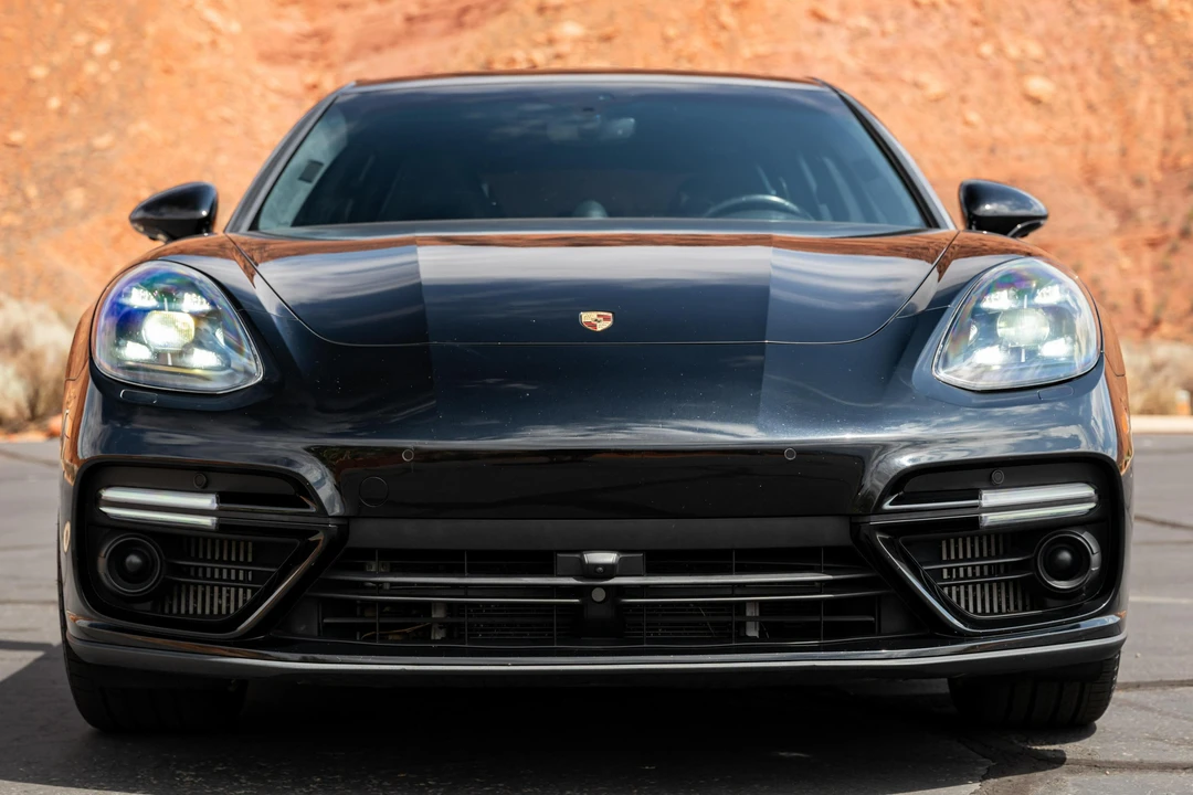 2018 Porsche 971 Panamera Turbo - Image 2 of 31
