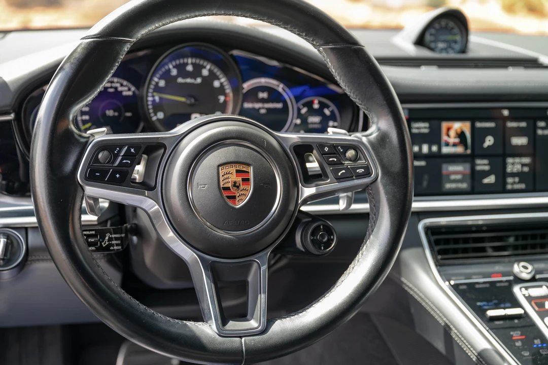 2018 Porsche 971 Panamera Turbo - Image 30 of 31