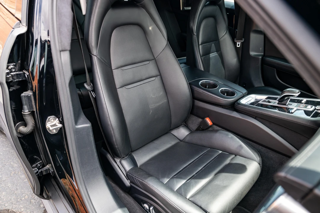 2018 Porsche 971 Panamera Turbo - Image 27 of 31