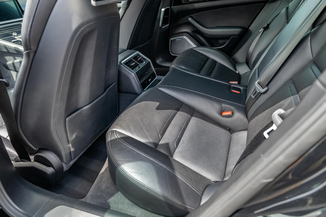 2018 Porsche 971 Panamera Turbo - Image 28 of 31
