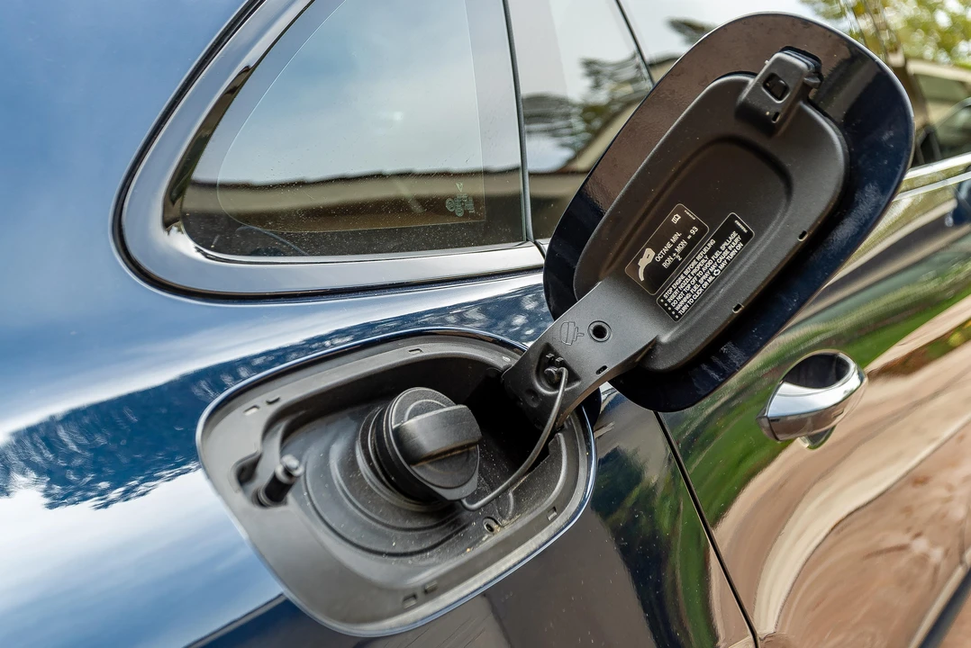2018 Porsche 971 Panamera Turbo - Image 28 of 30