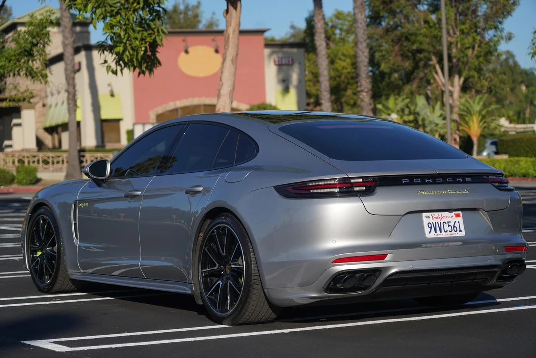 2018 Porsche 971 Panamera Turbo - Image 14 of 31