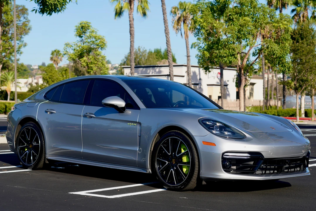 2018 Porsche 971 Panamera Turbo - Image 27 of 31