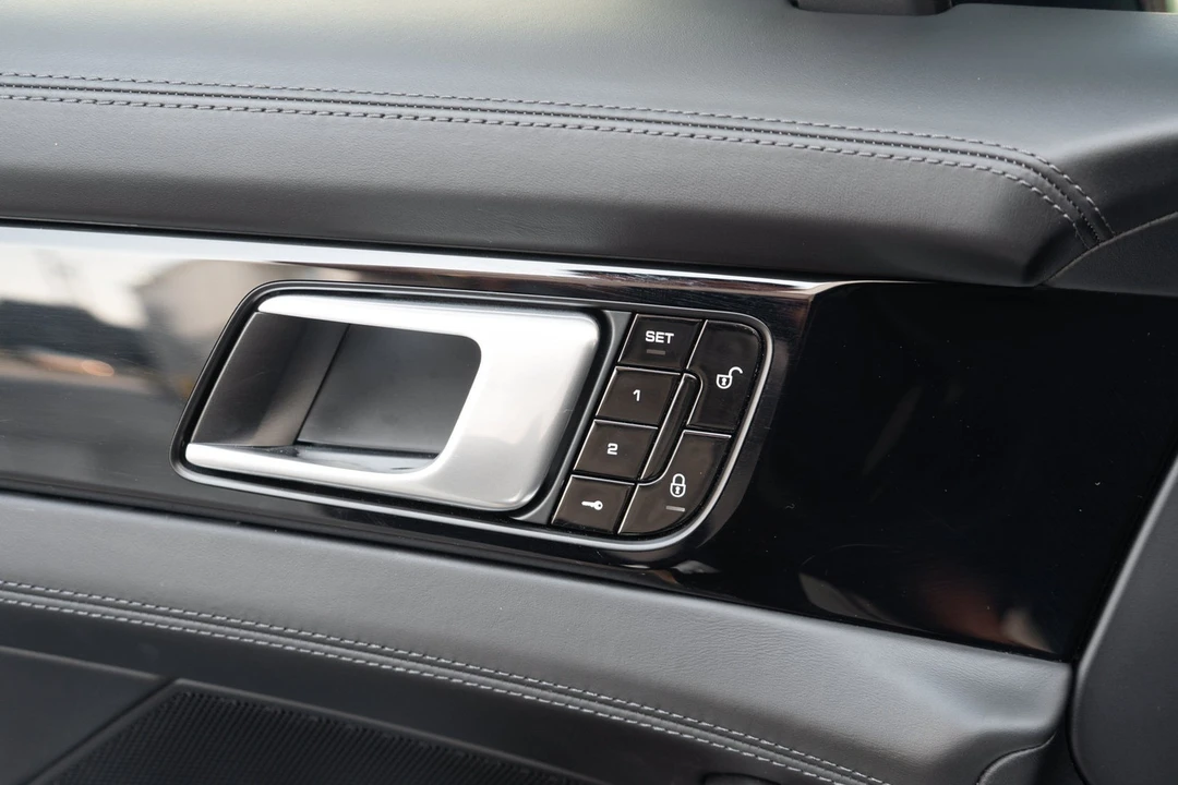 2018 Porsche 971 Panamera Turbo - Image 10 of 31