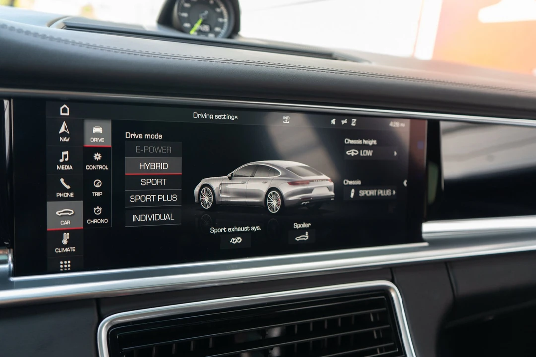 2018 Porsche 971 Panamera Turbo - Image 18 of 31