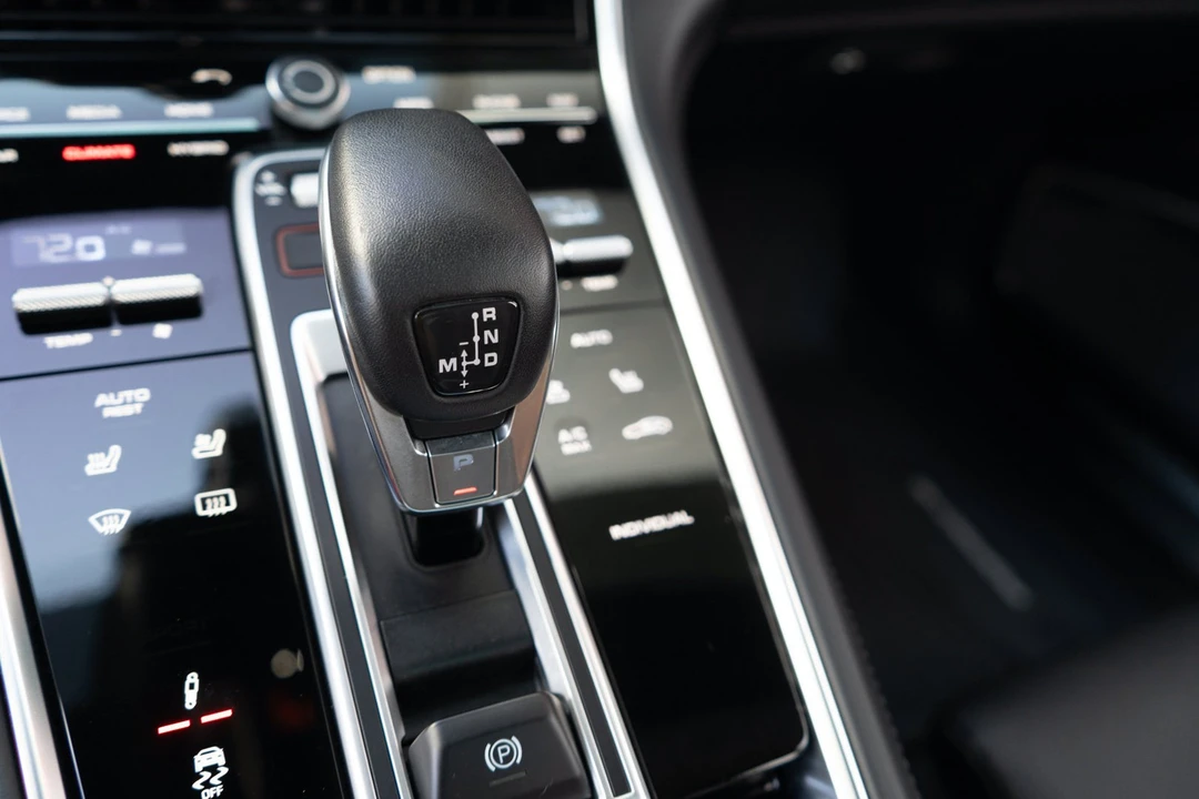 2018 Porsche 971 Panamera Turbo - Image 21 of 31