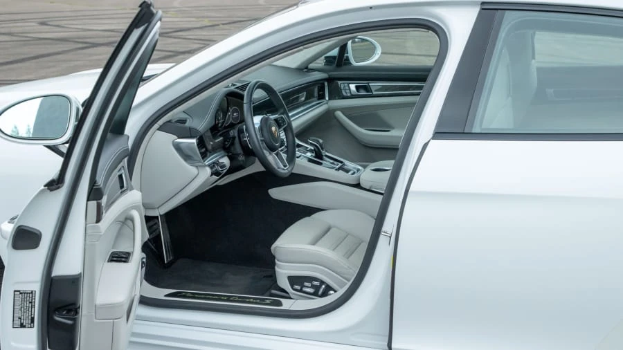 2018 Porsche 971 Panamera Turbo - Image 4 of 31