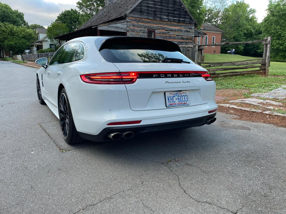 2018 Porsche 971 Panamera Turbo - Image 28 of 31