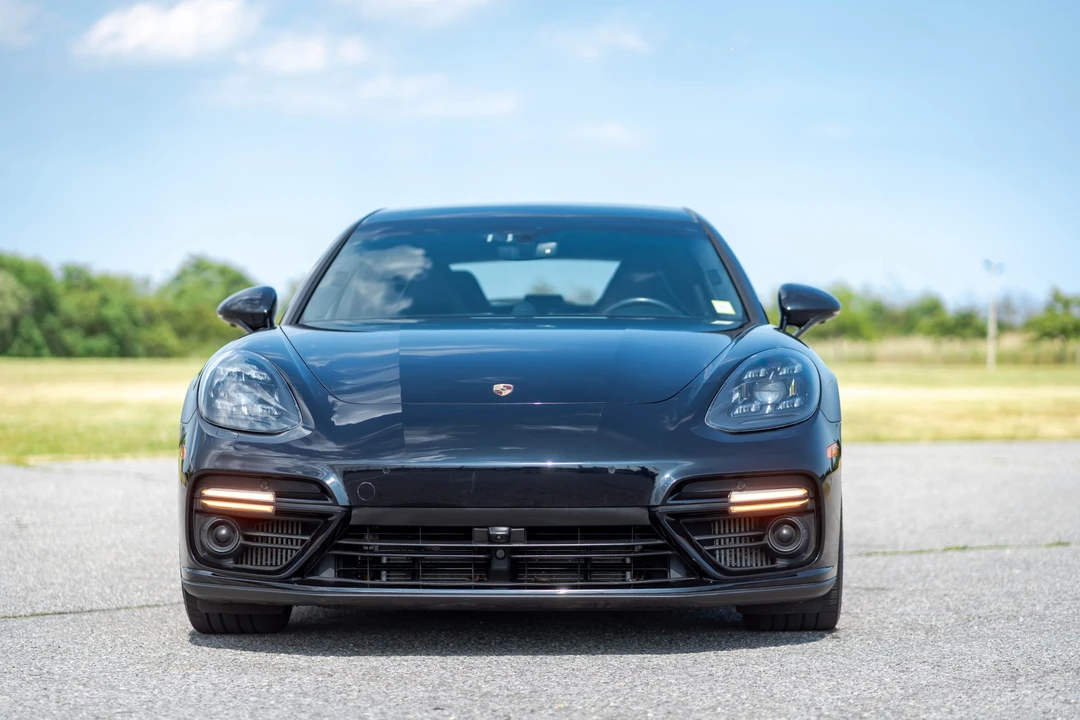 2018 Porsche 971 Panamera Sport Turismo - Image 2 of 31