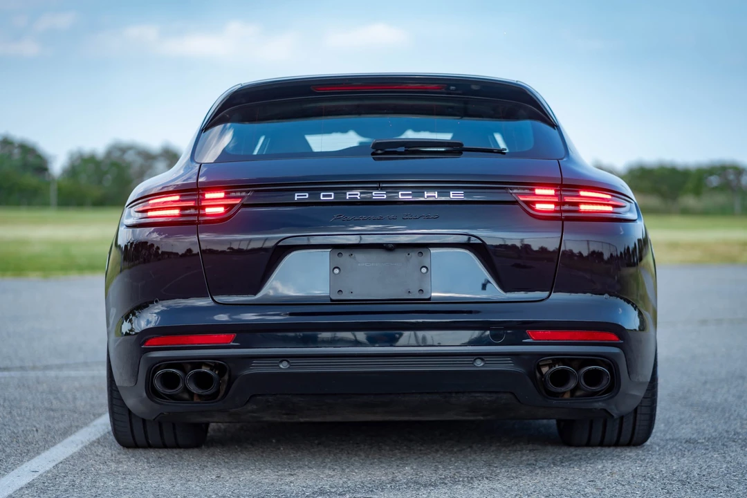 2018 Porsche 971 Panamera Sport Turismo - Image 10 of 31
