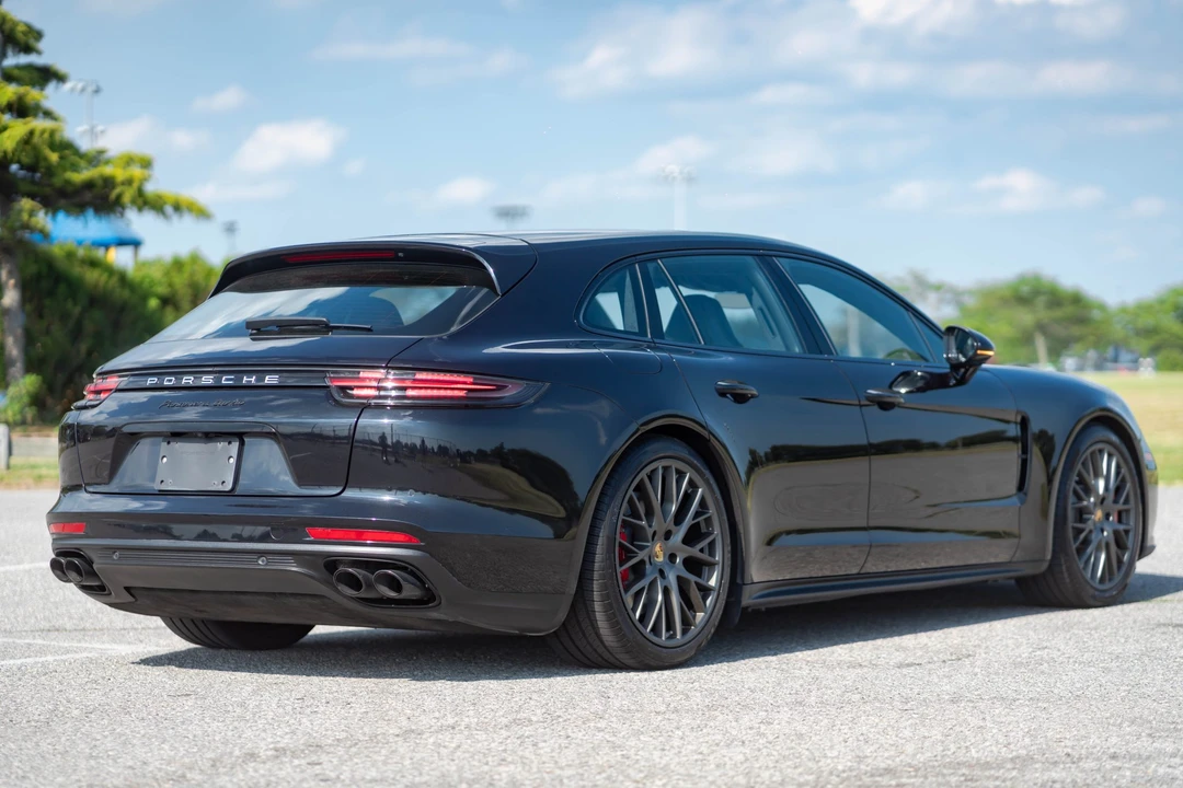 2018 Porsche 971 Panamera Sport Turismo - Image 9 of 31