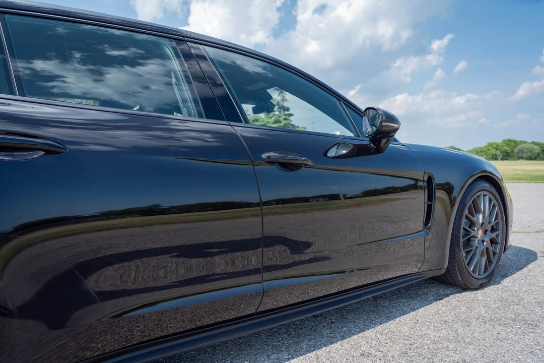 2018 Porsche 971 Panamera Sport Turismo - Image 23 of 31