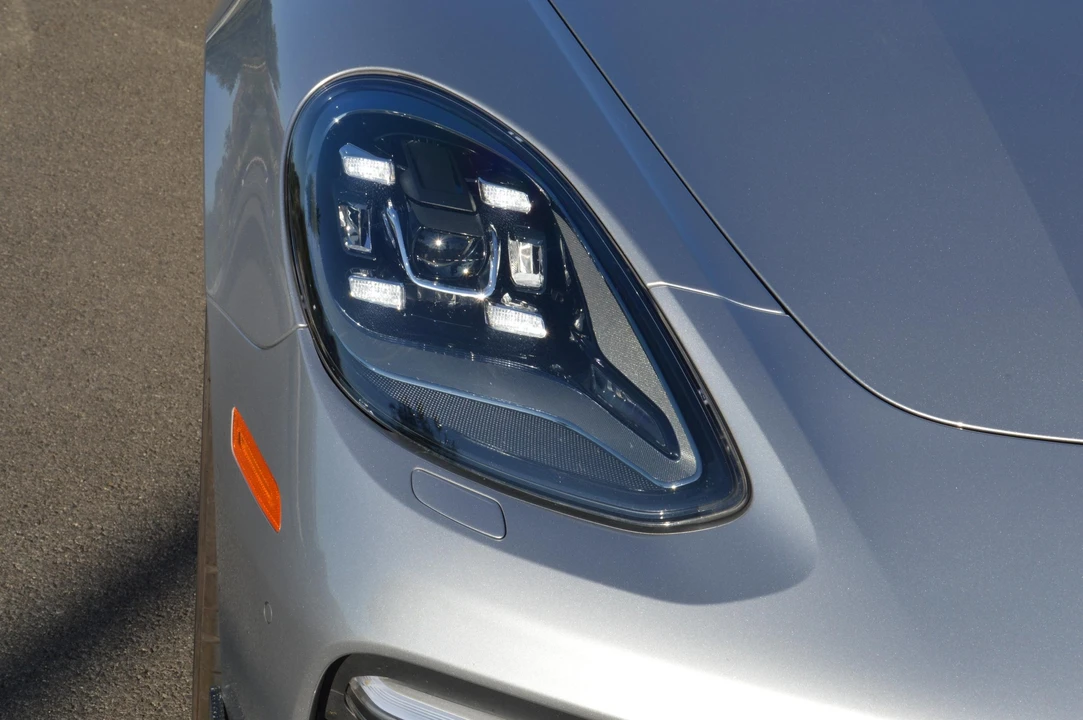 2018 Porsche 971 Panamera Turbo - Image 22 of 31