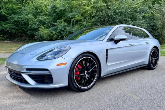 2018 Porsche Panamera Turbo Sport Turismo