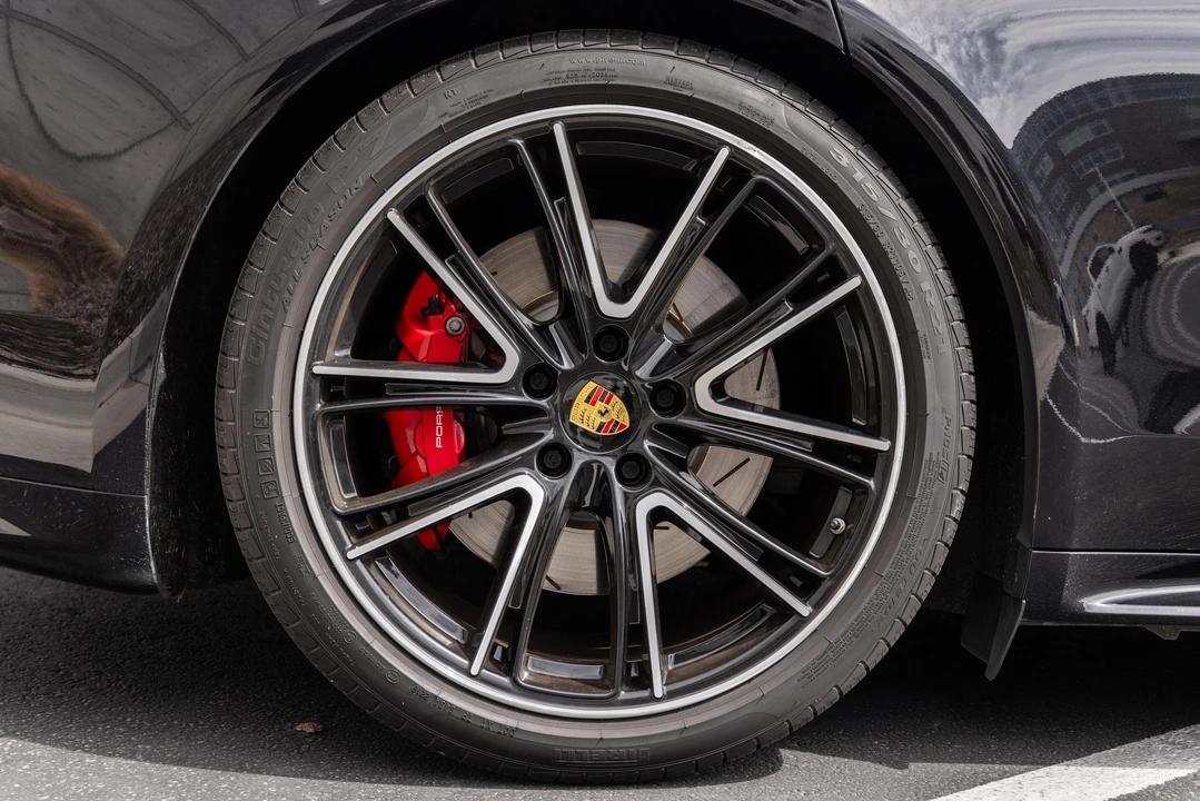 2018 Porsche 971 Panamera Turbo - Image 28 of 31