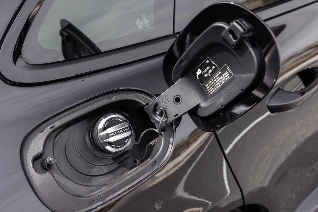 2018 Porsche 971 Panamera Turbo - Image 21 of 31