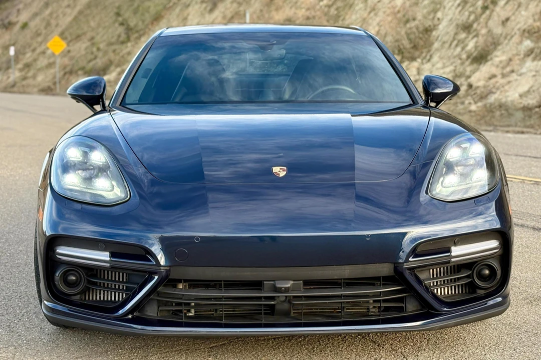 2018 Porsche 971 Panamera Turbo - Image 2 of 31