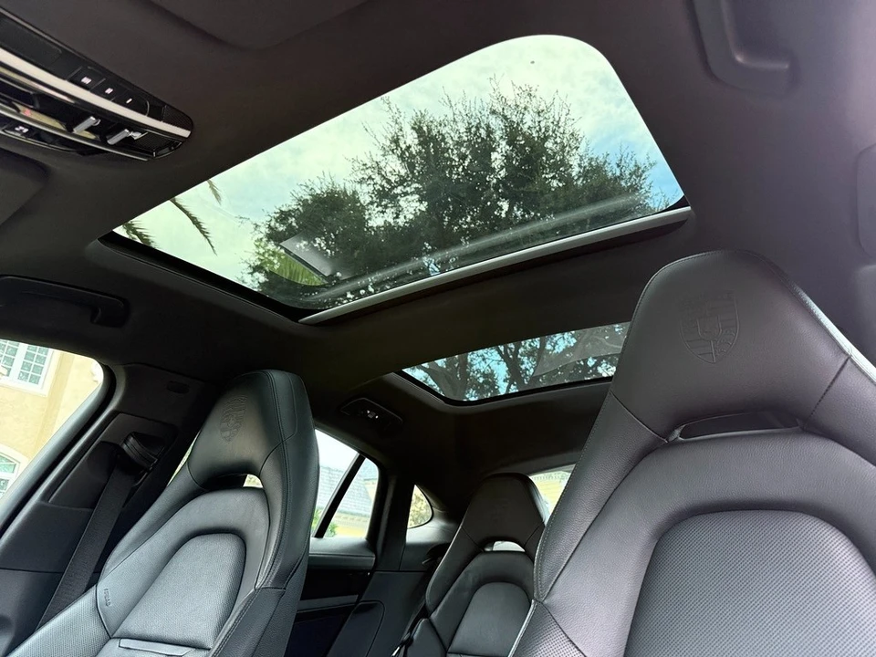 2018 Porsche 971 Panamera - Image 9 of 24