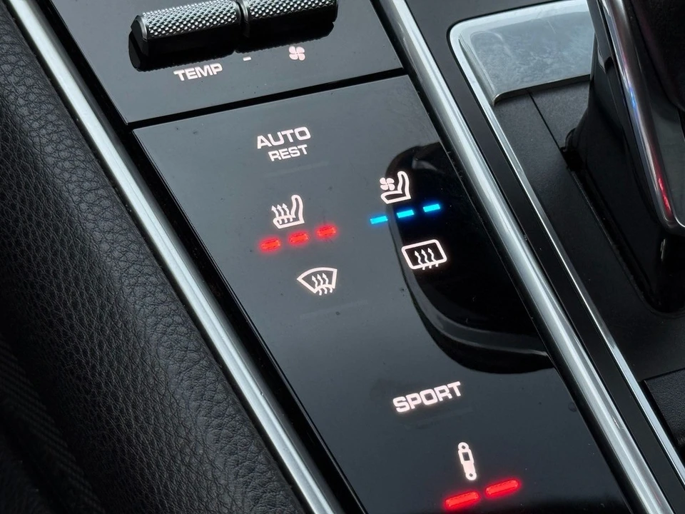 2018 Porsche 971 Panamera - Image 14 of 24