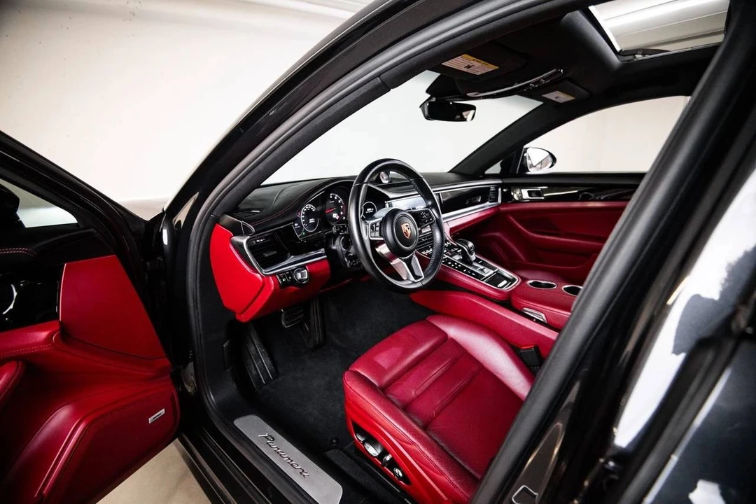 2018 Porsche 971 Panamera - Image 4 of 5