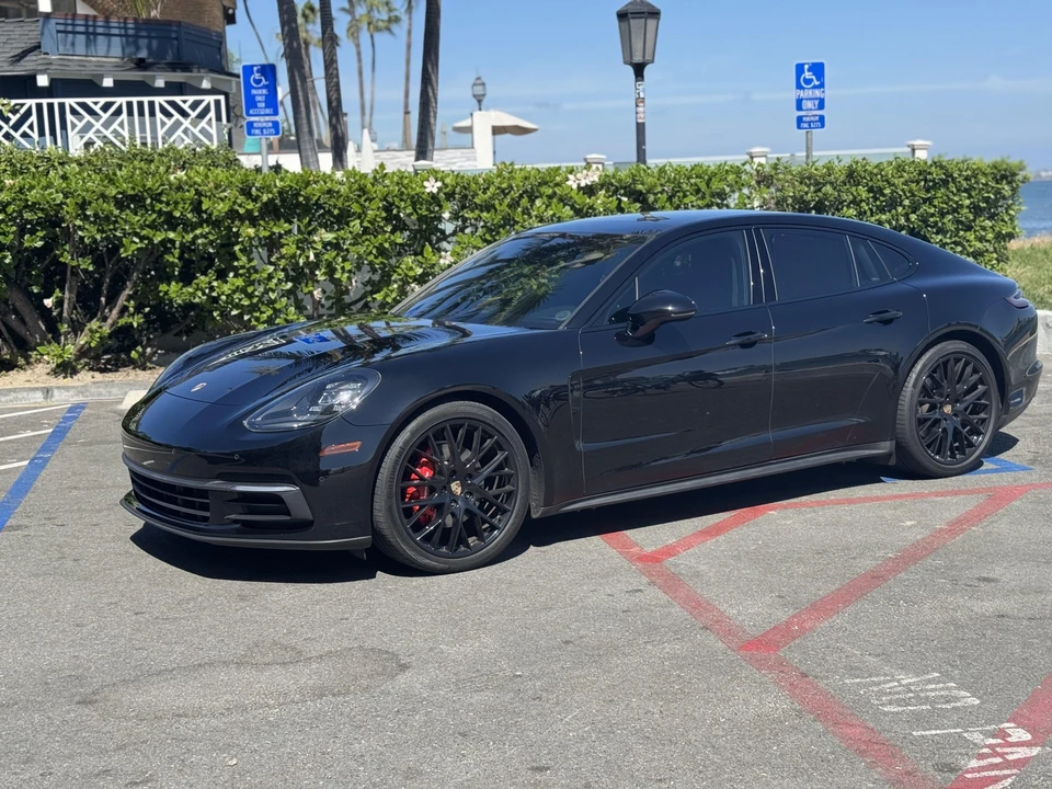 2018 Porsche 971 Panamera - Image 2 of 31