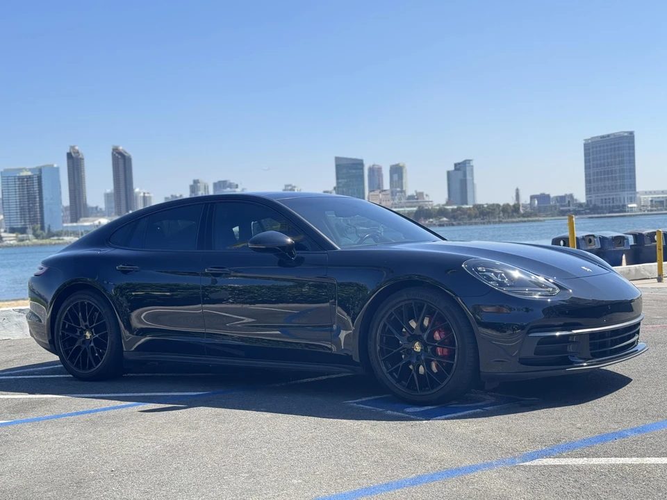 2018 Porsche 971 Panamera - Image 14 of 31